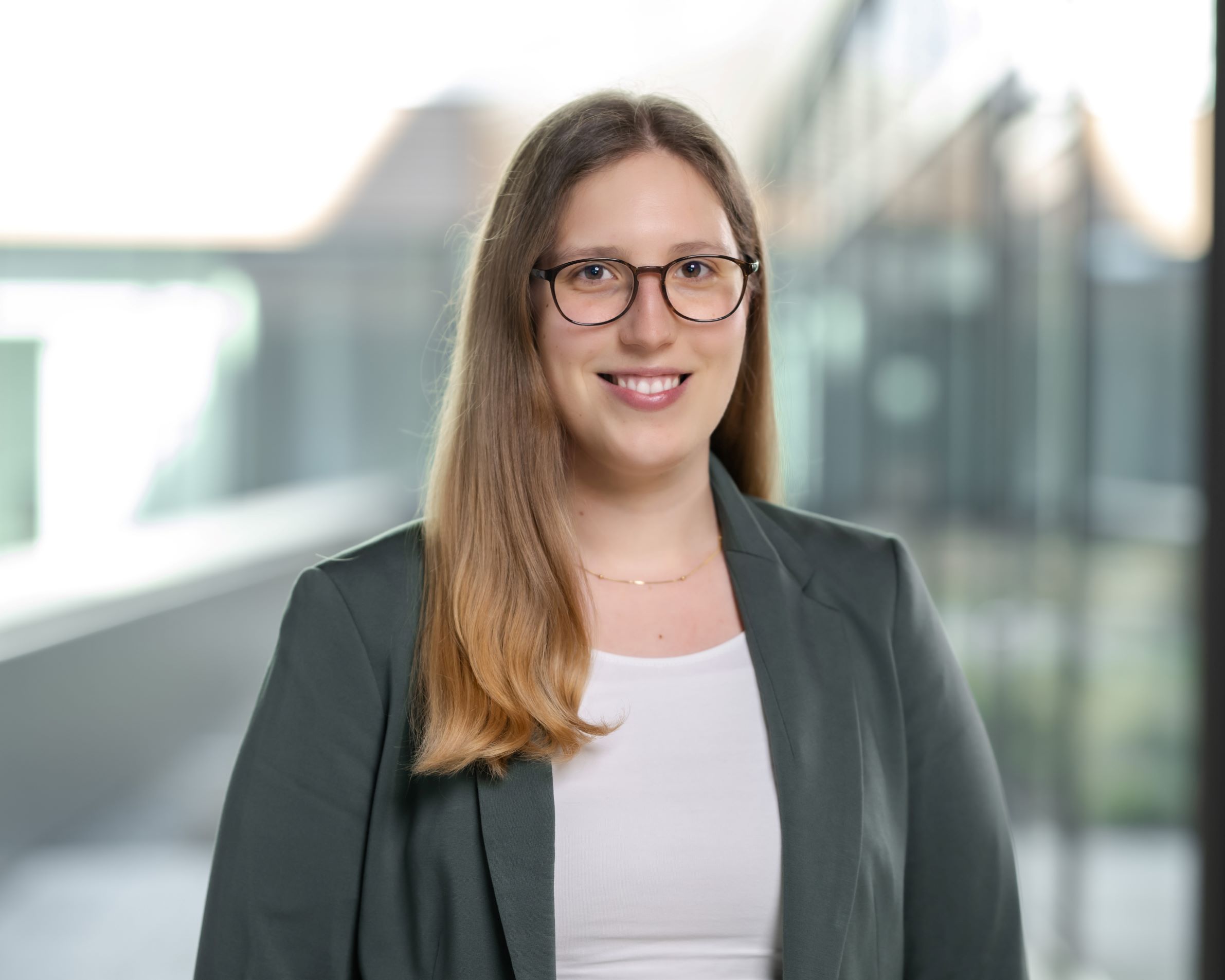 Frau Sina Seckels