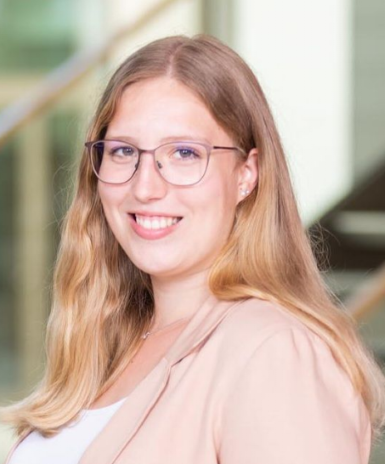 Frau Sina Seckels