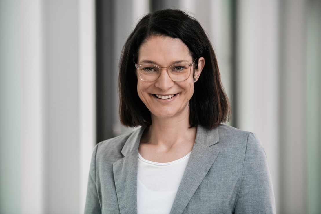 Frau Ulrike Neuhaus