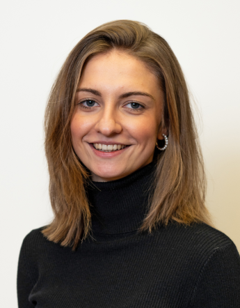 Frau Alicia Mecke