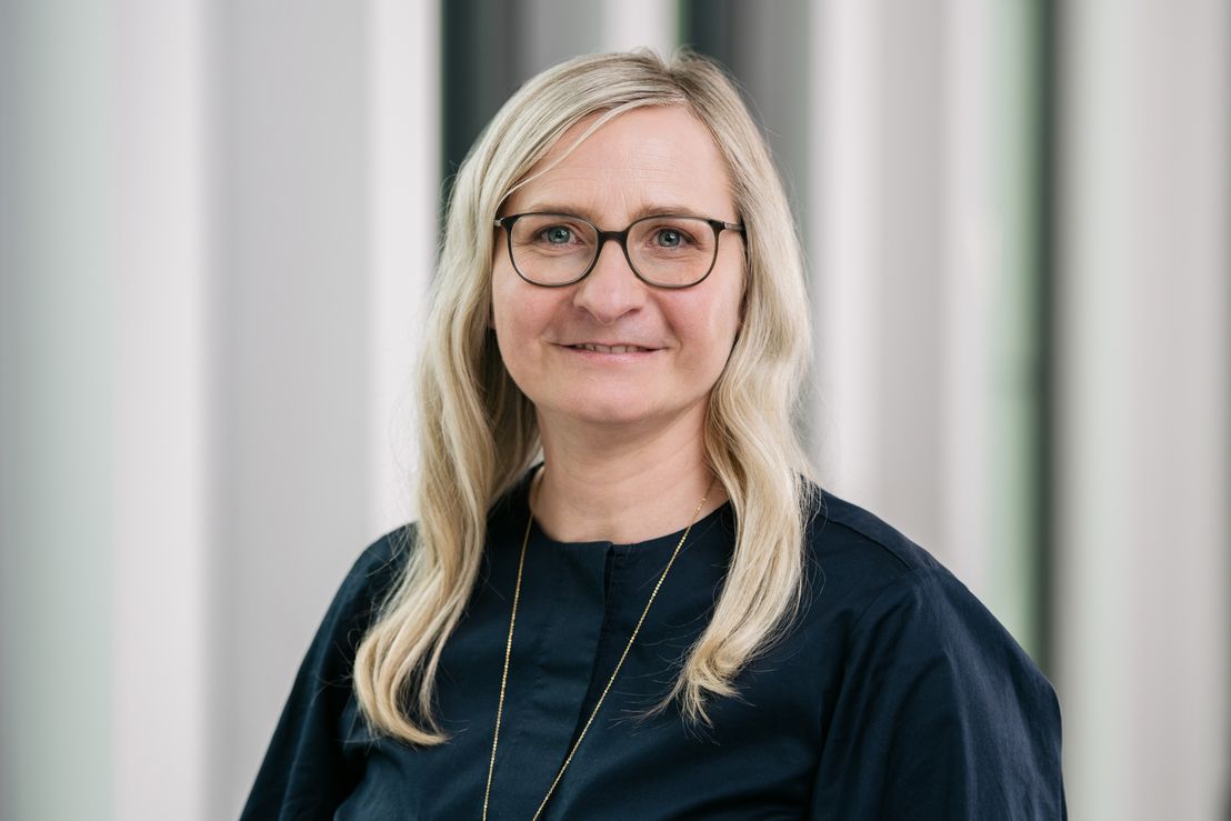 Frau Alexandra Möller